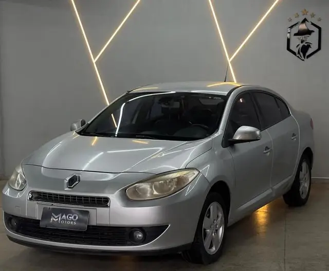 Carro Renault Fluence 2013 2.0 16V Dynamique (Aut) (Flex)
