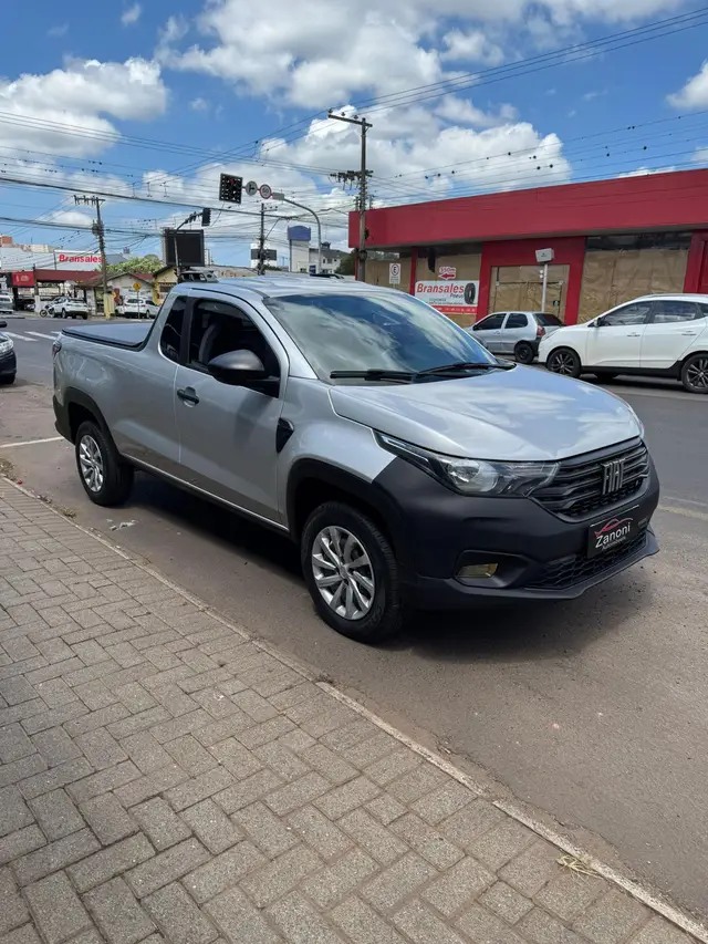 Carro Fiat Strada 2023 Endurance 1.4 Cabine Plus (Flex)