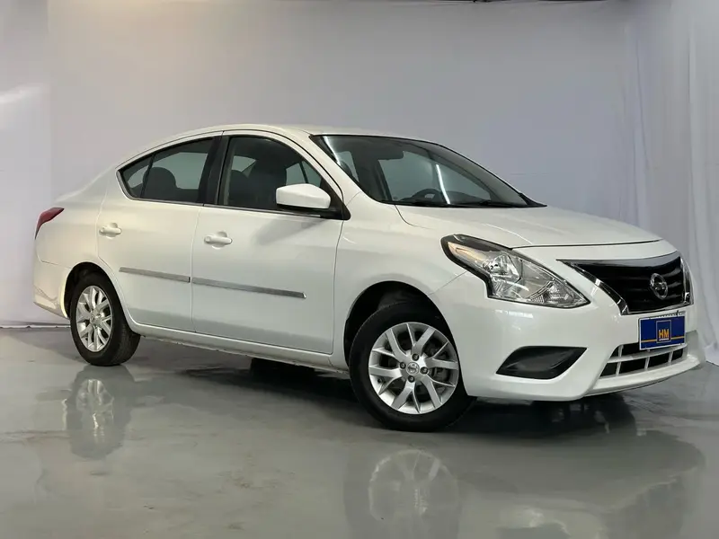 Nissan Versa 1.6 16V SL FlexStart (Flex)