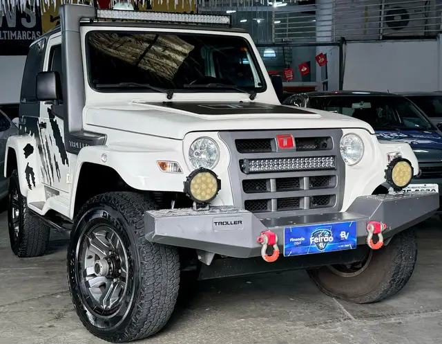 Carro Troller T4 2014 3.2