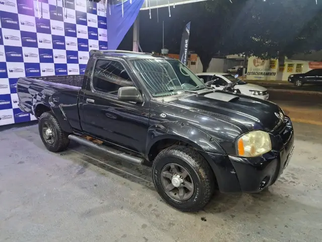 Carro Nissan Frontier 2004 XE 4x2 2.8 (cab. dupla)
