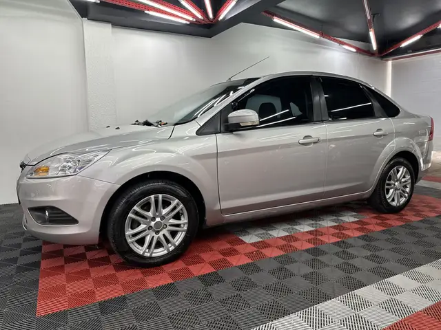 Carro Ford Focus Sedan 2013 GLX 2.0 16V (Flex) (Aut)