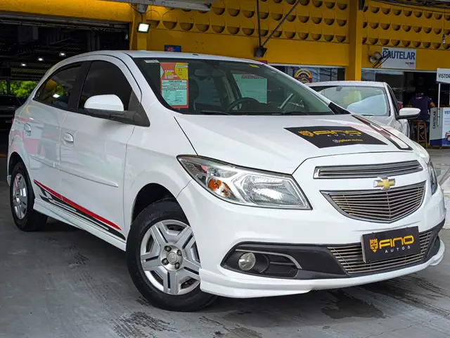 Carro Chevrolet Onix 2014 1.4 LT SPE/4
