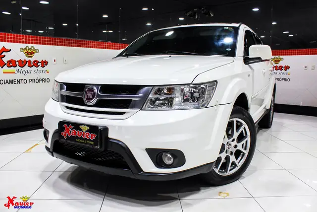 Carro Fiat Freemont 2015 2.4 16V Precision (Aut)