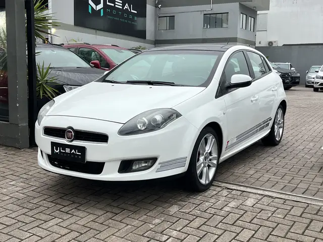 Carro Fiat Bravo 2014 T-Jet 1.4 16V