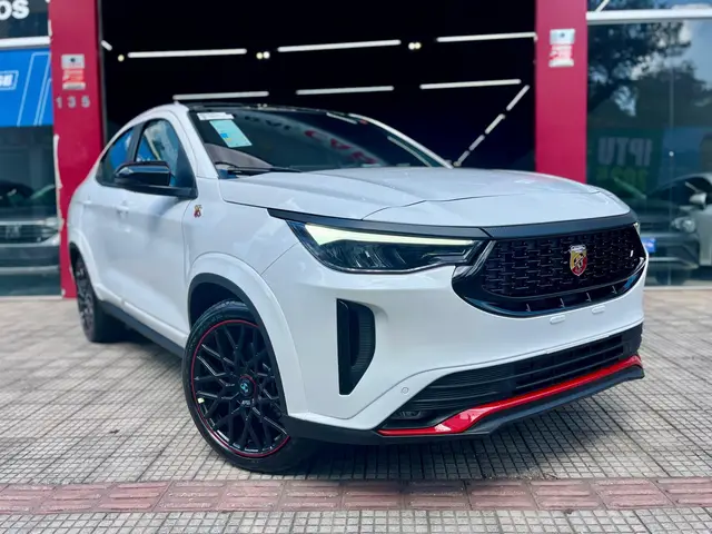 Carro Fiat Fastback 2025 ABARTH Turbo Flex 1.3 Aut.