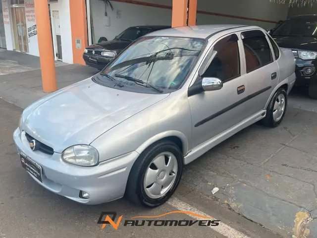 Carro Chevrolet Classic 2004 Corsa Sedan  1.6