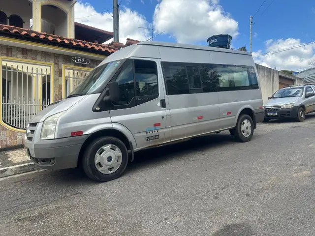 Carro Ford Transit 2011 Furgão Longo