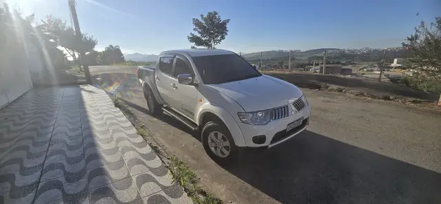 Carro Mitsubishi L200 Triton Sport 2013 3.2 DI-D 4x4 (Aut)