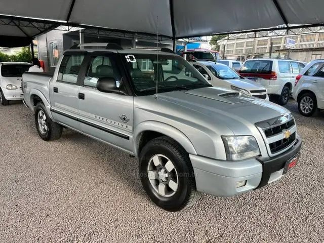Carro Chevrolet S10 Cabine Dupla 2010 S10 Executive 4x2 2.4 (Flex) (Cab Dupla)