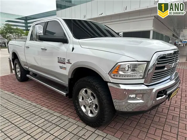 Carro RAM 2500 2016 Ram 2500 CD 6.7 4X4 Laramie