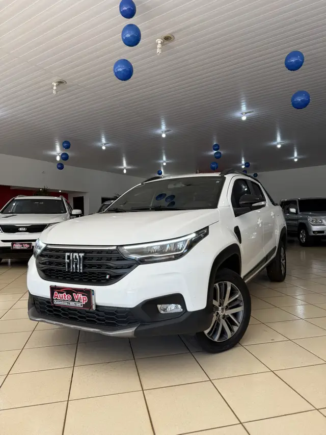 Carro Fiat Strada 2024 Volcano 1.3 Flex 8V CD Aut.