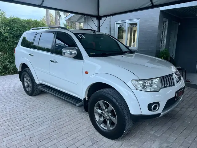 Carro Mitsubishi Pajero Dakar 2013 3.5 HPE 4WD (aut)(Flex)