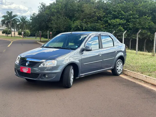 Carro Renault Logan 2013 Expression 1.0 16V (flex)