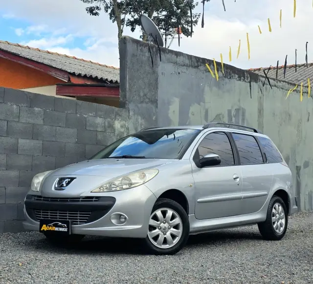 Carro Peugeot 207 SW 2011 XR S 1.4 8V (flex)