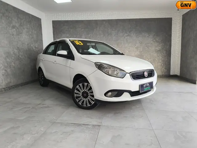Carro Fiat Grand Siena 2018 1.6 E.torQ (Flex)