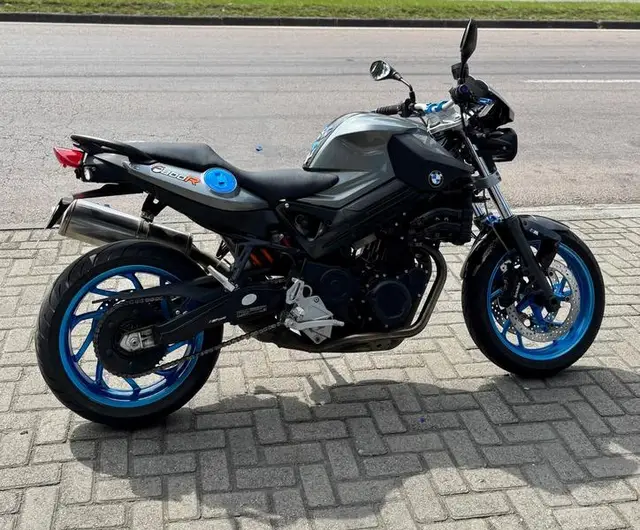 Carro BMW F 800 2012 R