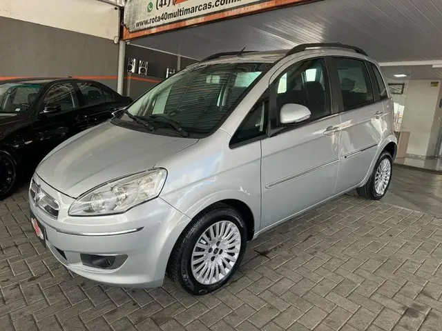 Carro Fiat Idea 2015 Essence 1.6 16V E.TorQ (Flex)