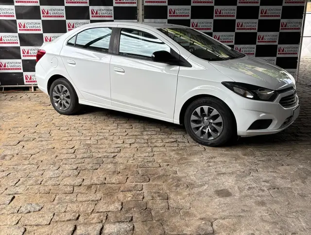 Carro Chevrolet Onix Plus 2021 1.0 LT (Flex)