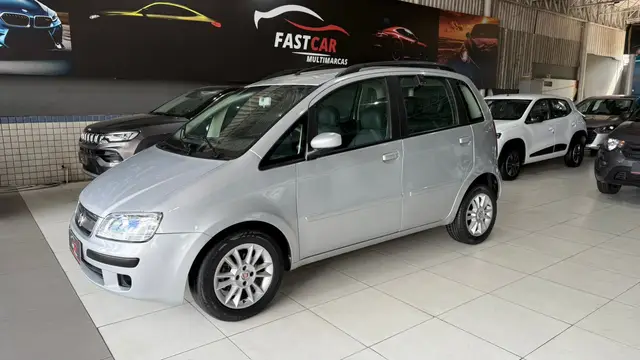 Carro Fiat Idea 2010 ELX 1.8 mpi Flex 8V 5p