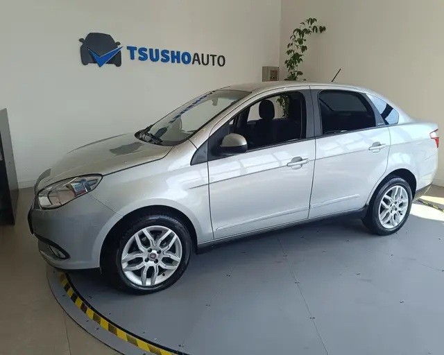 Carro Fiat Grand Siena 2016 Essence 1.6 16V (Flex)