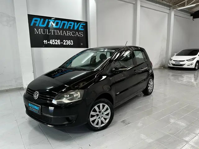 Carro Volkswagen Fox 2011 1.0 8V (Flex) 4p