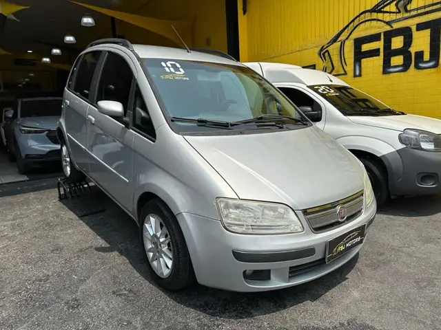 Carro Fiat Idea 2010 ELX 1.8 mpi Flex 8V 5p