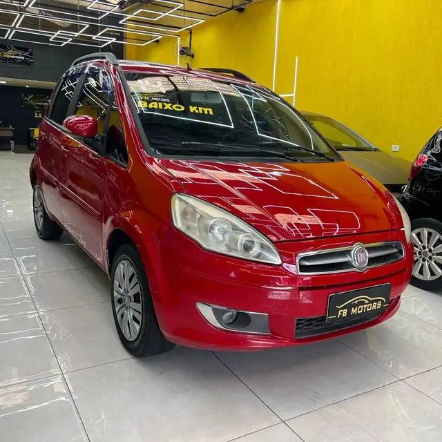 Carro Fiat Idea 2014 Attractive 1.4 8V (Flex)