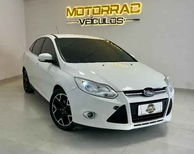 Carro Ford Focus Sedan 2014 Titanium 2.0 16V PowerShift