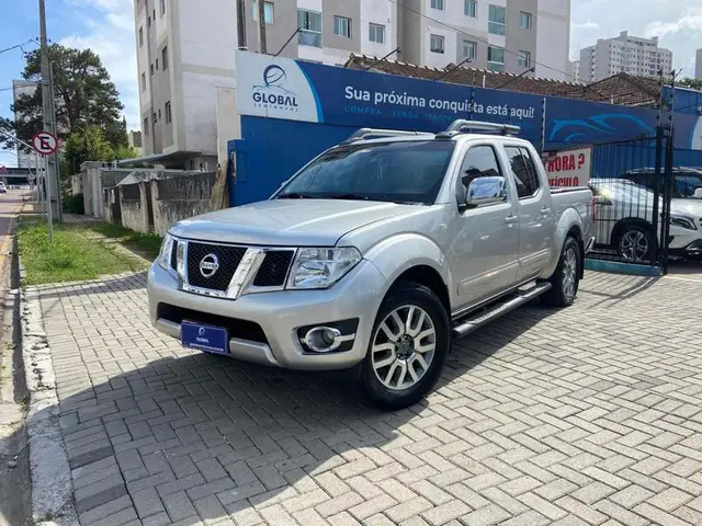 Carro Nissan Frontier 2015 2.5 TD CD 4x4 SL (Aut)
