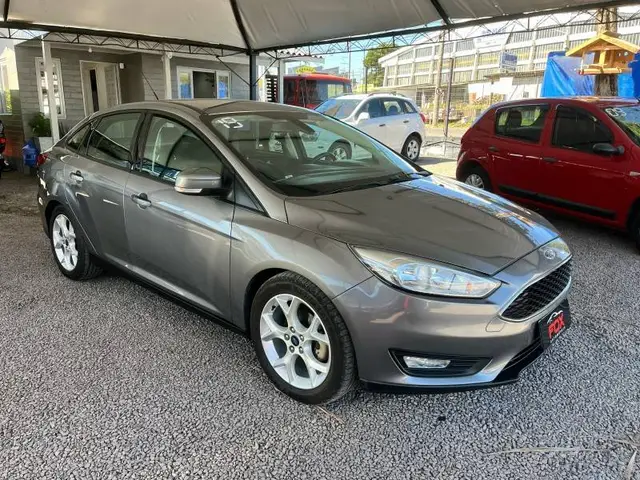 Carro Ford Focus Hatch 2019 SE 2.0 PowerShift