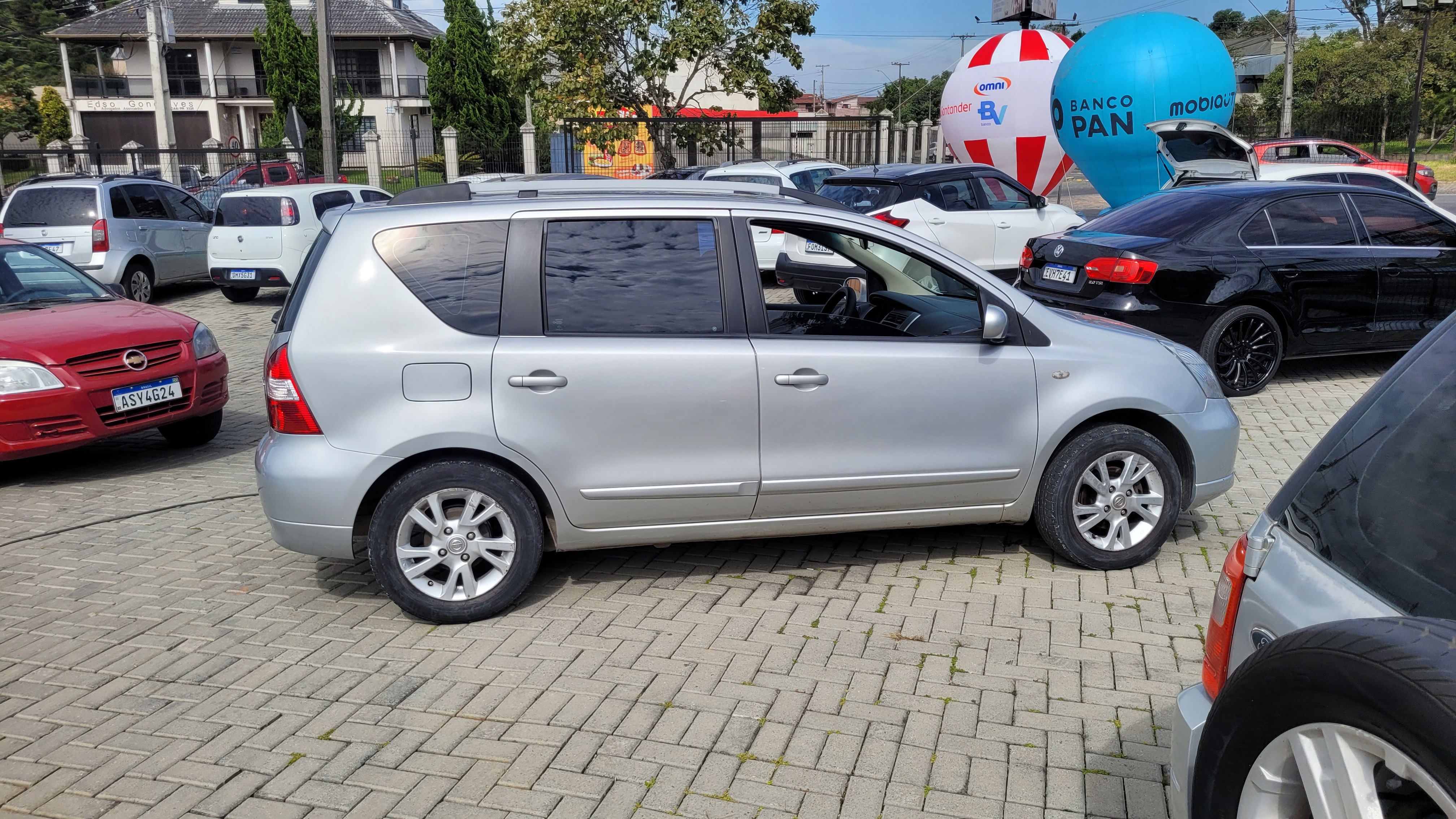 Nissan Livina