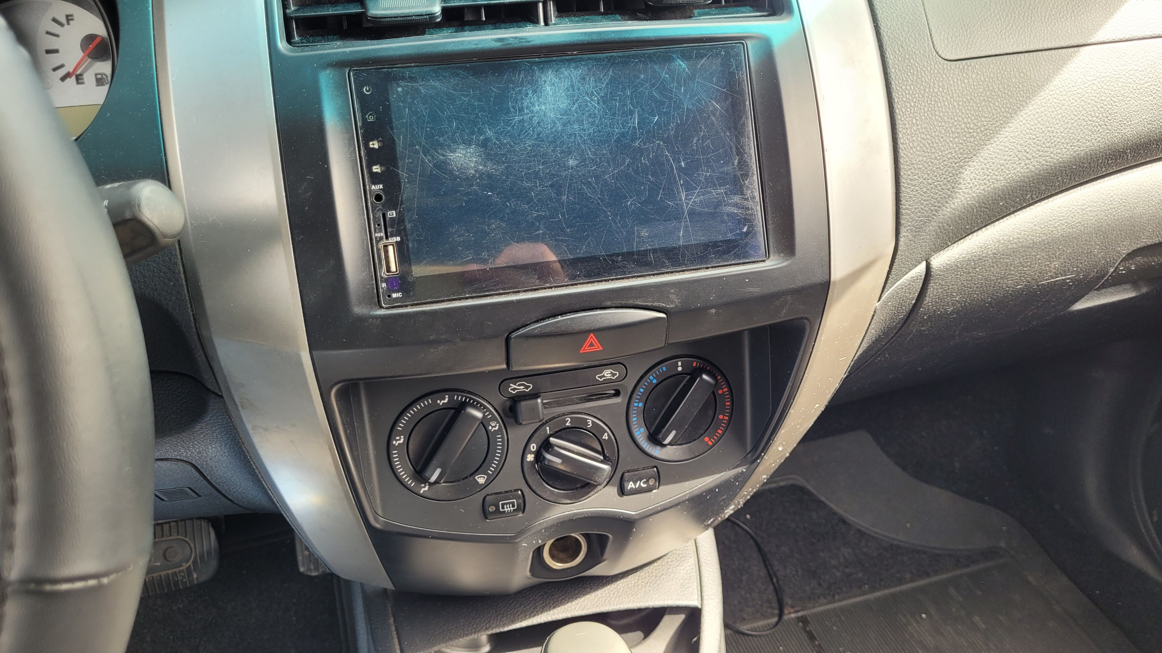 Nissan Livina