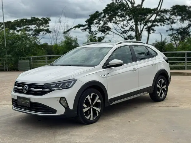 Carro Volkswagen Nivus 2023 Highline 200 TSI