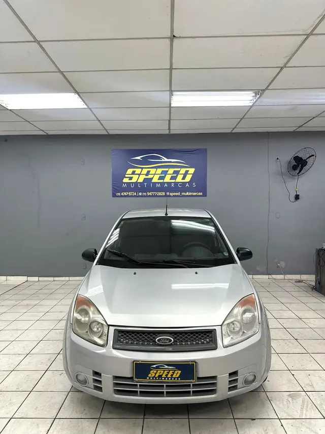 Carro Ford Fiesta Hatch 2010 1.0 (Flex)