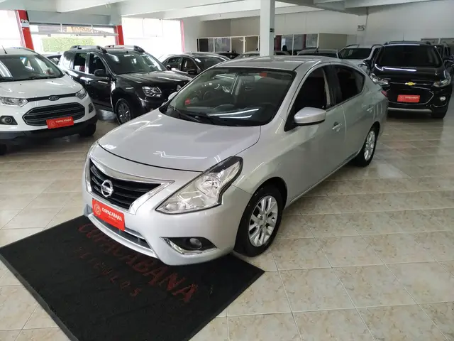 Carro Nissan Versa 2016 1.6 16V SL (Flex)