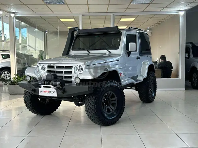 Carro Troller T4 2008 4x4 3.0 (teto rígido)