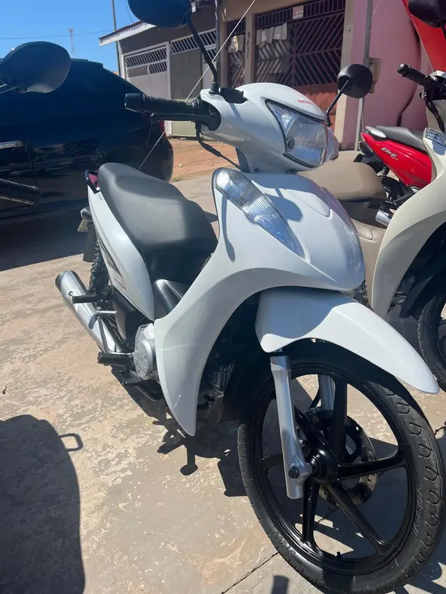 Carro Honda Biz 125i 2015 EX