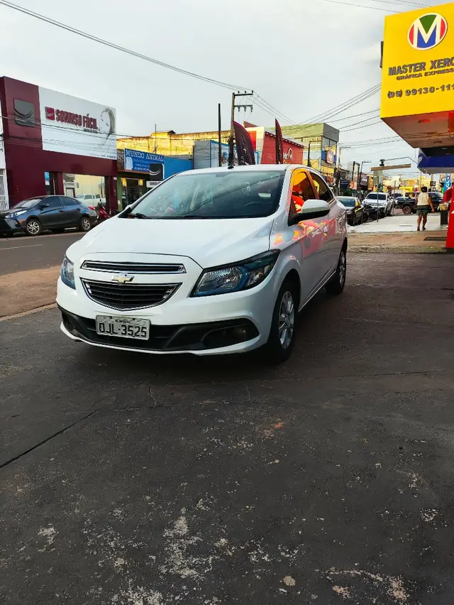 Carro Chevrolet Prisma 2014 1.4 LTZ SPE/4 (Aut)