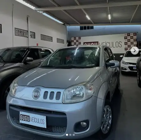Carro Fiat Uno 2013 Vivace 1.0 8V (Flex) 4p