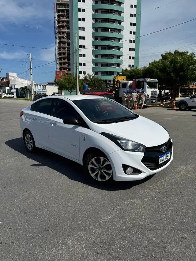 Carro Hyundai HB20S 2015 1.6 Comfort Plus (Aut) (Flex)