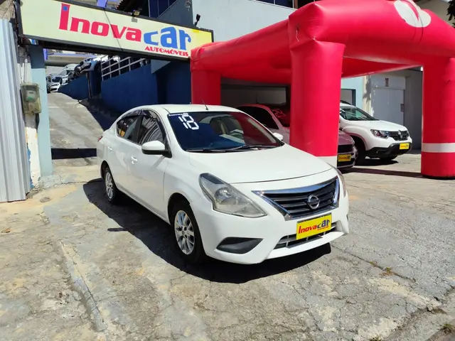 Carro Nissan Versa 2018 1.6 16V SV FlexStart CVT (Flex)