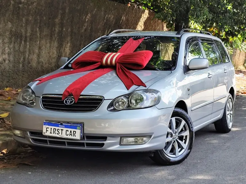 Toyota Corolla Fielder 1.8 16V (aut)