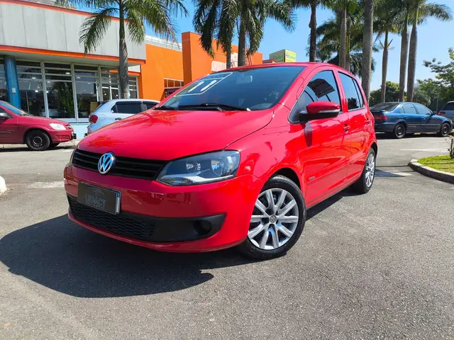 Carro Volkswagen Fox 2011 1.0 8V (Flex) 4p