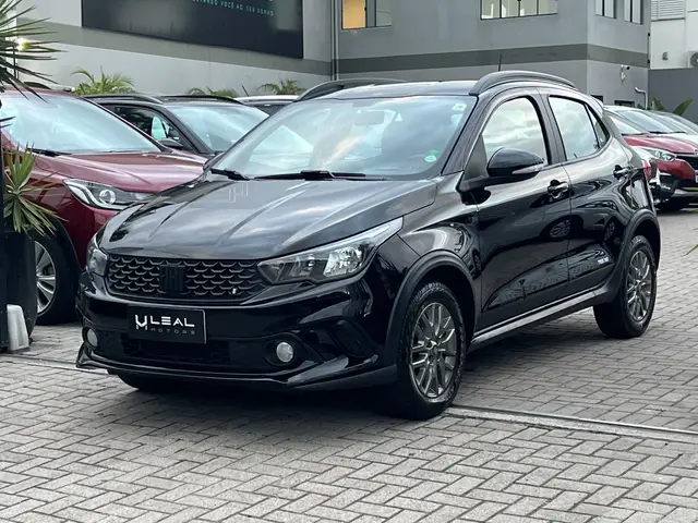 Carro Fiat Argo 2021 Trekking 1.8 (Aut) (Flex)