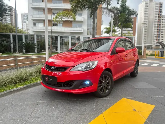 Carro CAOA Chery Celer 2015 Hatch 1.5 16V ACT (Flex)