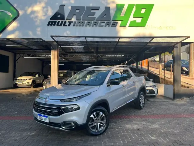 Carro Fiat Toro 2017 Volcano 2.0 diesel AT9 4x4