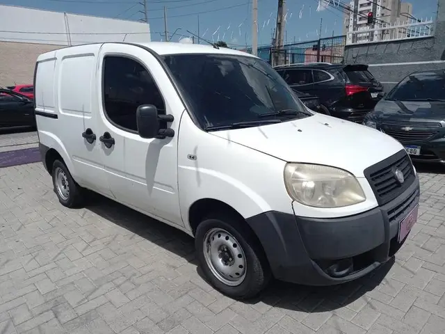 Carro Fiat Doblò Cargo 2013 1.4 8V (Flex)