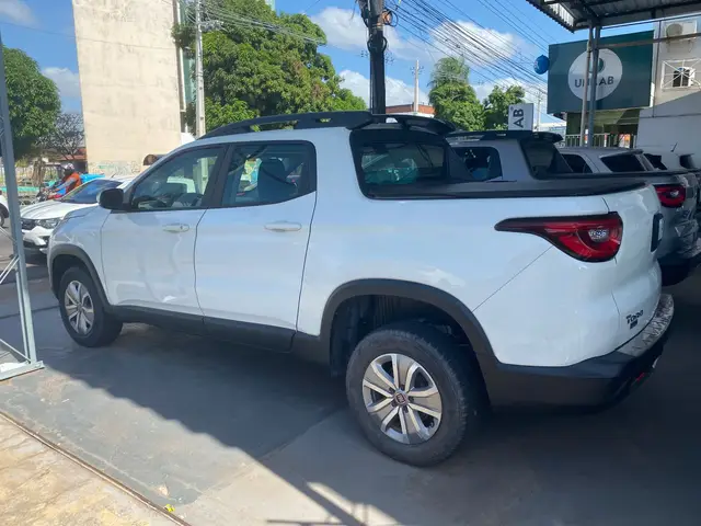 Carro Fiat Toro 2019 Freedom 1.8 AT6 4x2 (Flex)