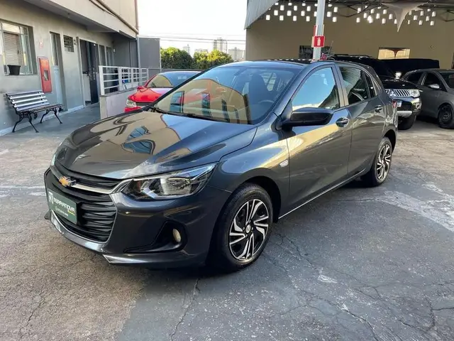 Carro Chevrolet Onix 2024 LT 1.0